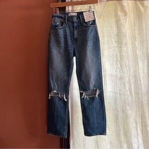 Abercrombie & Fitch Ankle Straight Ultra High Rise Distressed Jeans NWT 25/0